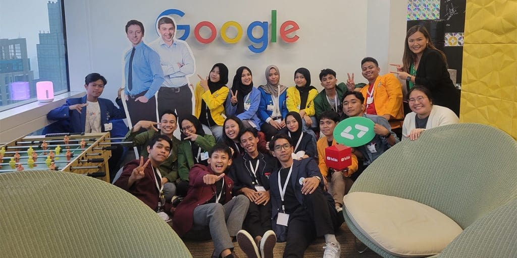 Tel-U Jakarta Student Selected as Leader of Google Developer Student Club 2023 (2)