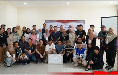 Foto bersama seluruh alumni Akatel, ITTJ, Tel-U Jakarta