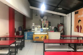 belanja cemilan di tel-u jkt